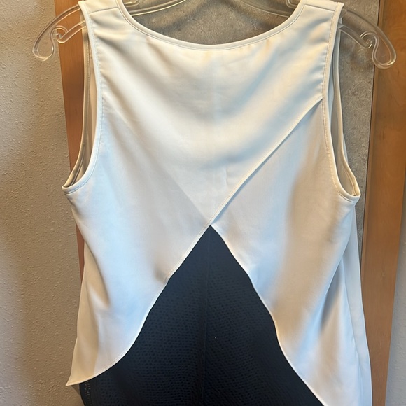 Cabi sleeveless blouse - Picture 4 of 4